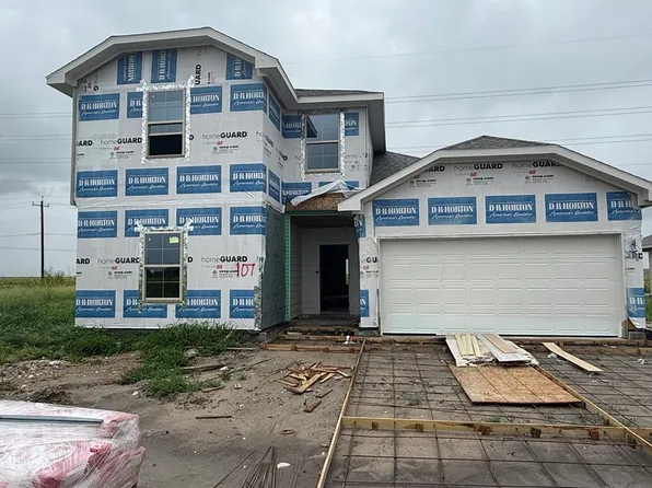107 Emerald St, Portland, TX 78374