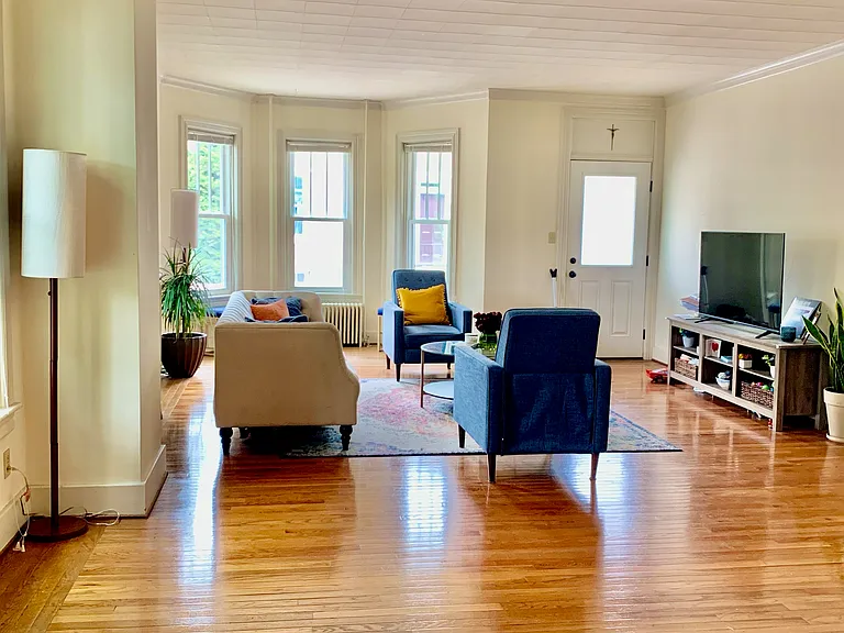 737 Market St — Photo 5