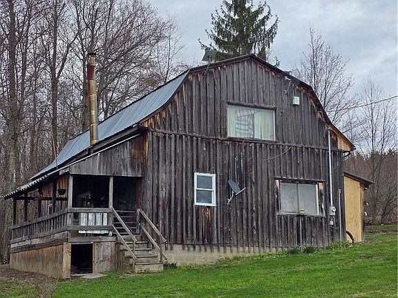 2nd image of 4833 Coss Corners Rd