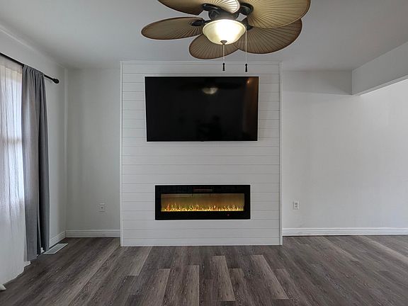 3rd image of 2984 Miami St