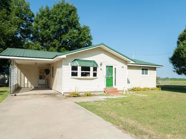 405 N Walker Ave, Gideon, MO 63848