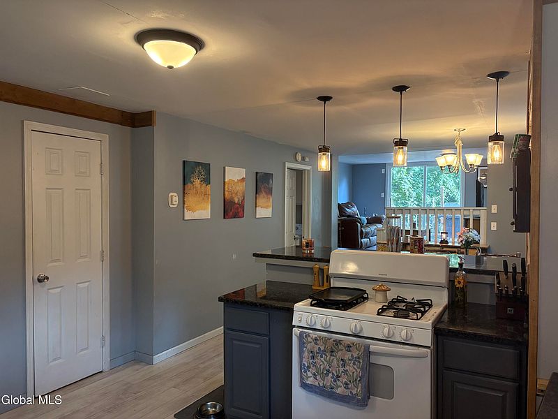 3rd image of 62 3RD Avenue