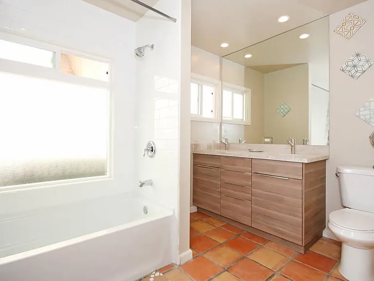 4020 Sequoia St #4020 — Photo 10