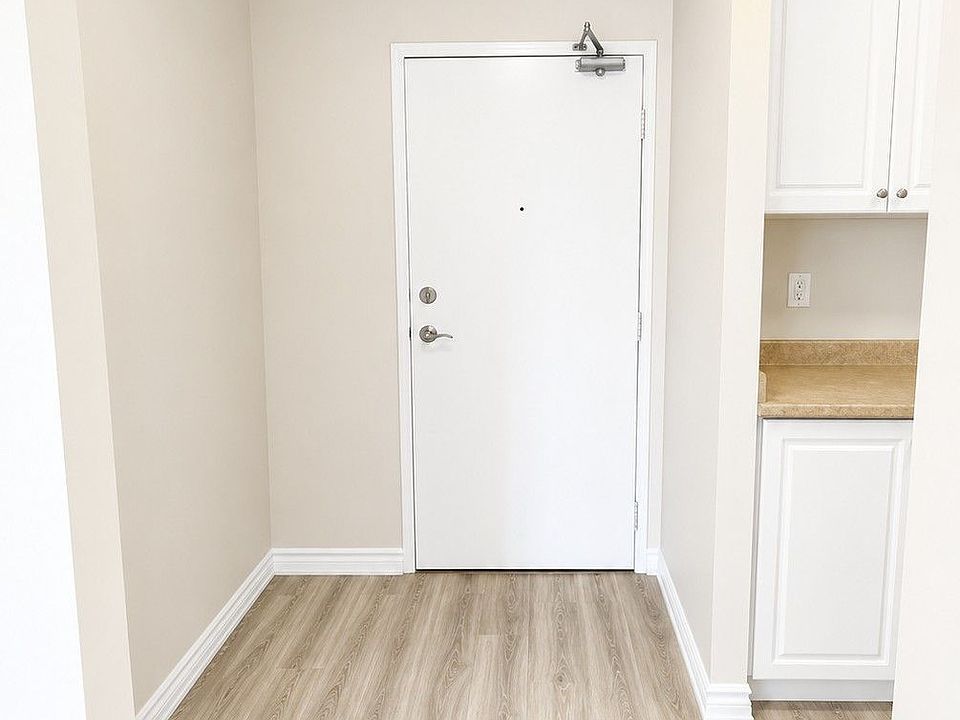 1st image of 1584 Ernest Ave #307