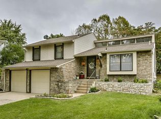 16106 Indian Creek Pkwy, Olathe, KS 66062