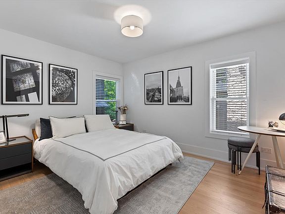 5th image of 2144 N Rockwell St