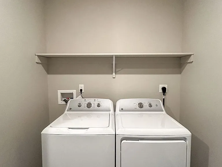 620 Research Dr — Photo 18