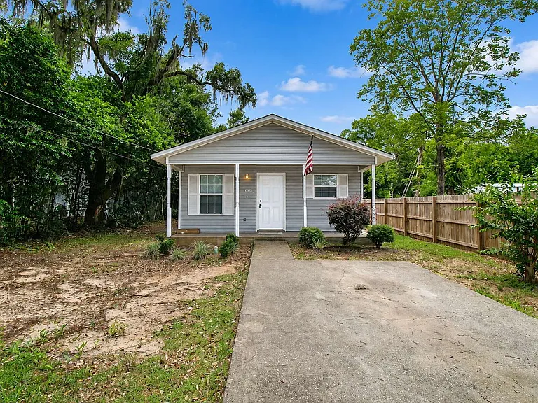 5579 Okaloosa St — Photo 2