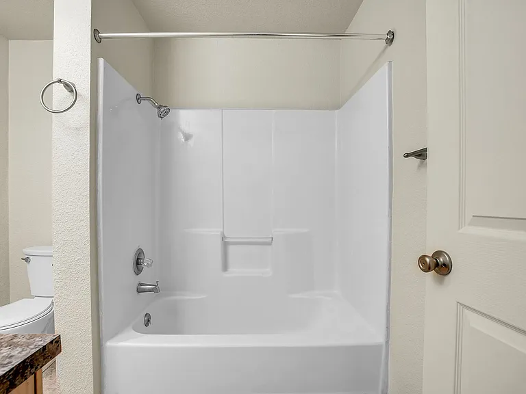 PARKGROVE APARTMENTS — Photo 16