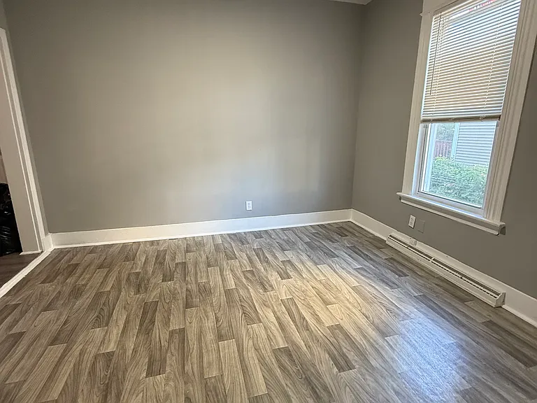 64 Vine St #1 — Photo 2
