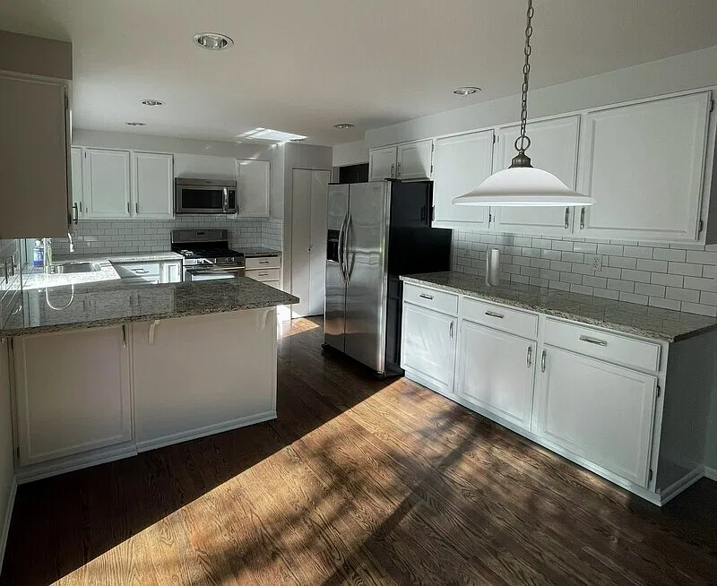 4 bed, 3.0 bath, 2590 sqft, $4,750 — Photo 4