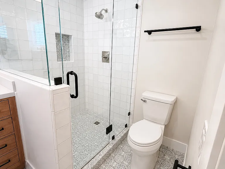 240 W Mariposa #D — Photo 15