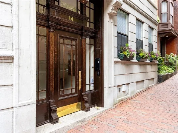 14 Hancock St APT 4, Boston, MA 02114