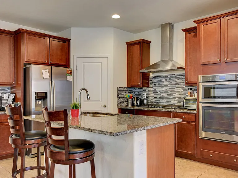 47 Berneri Dr — Photo 6