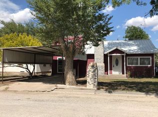 802 N Utah Ave, Big Lake, TX 76932
