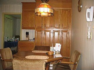 3rd image of 414 Yorkshire Dr