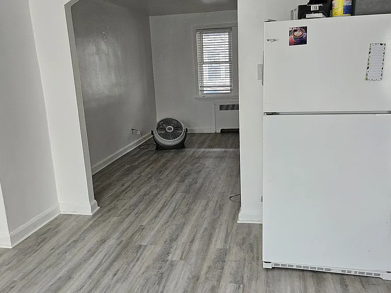 225 N Penn St — Photo 15