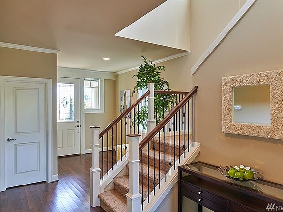 3rd image of 23212 SE 34th Pl