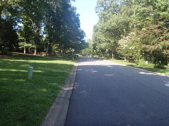 4th image of 5010 Whitewater Dr