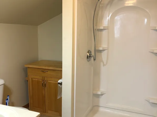 905 N Washington St, Platteville, WI 53818