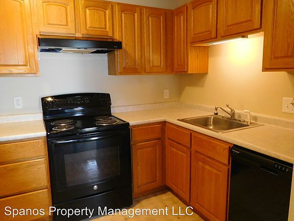 3rd image of 2 Bristol Ct Unit 112