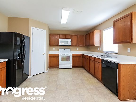 5th image of 2325 Avalon Creek Way