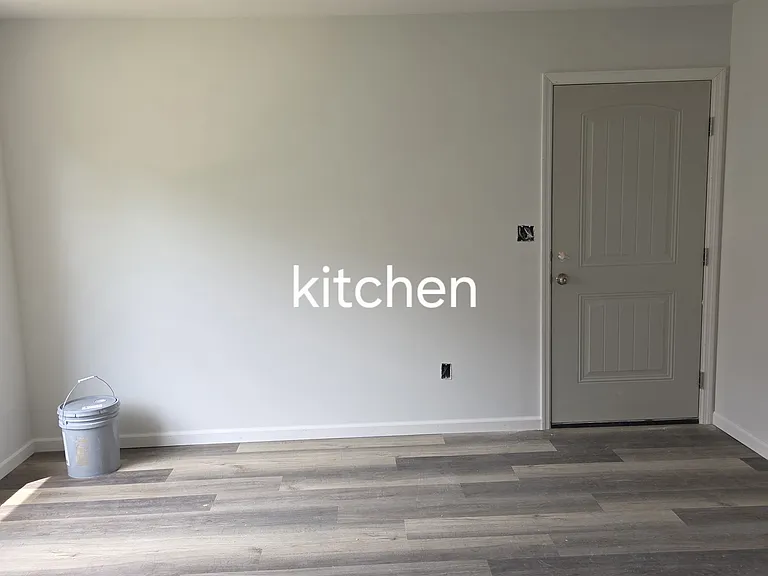 708 Flora Ave — Photo 4