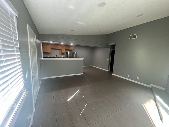 3rd image of 5142 Jackson St