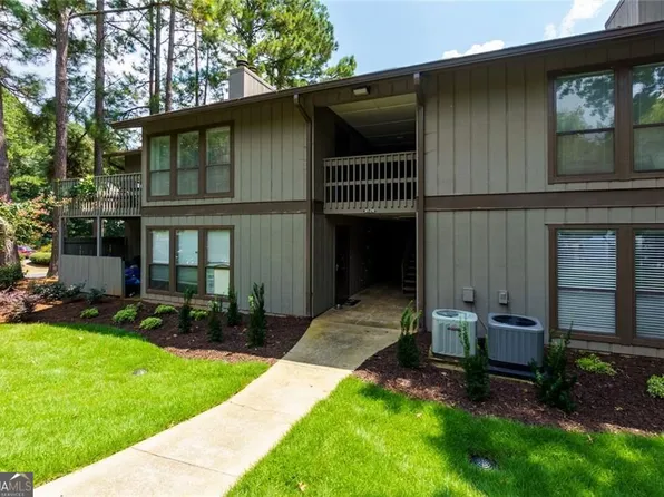 202 Smokerise Cir SE, Marietta, GA 30067