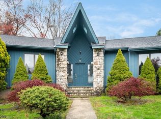 55 Teak Rd, Wayne, NJ 07470