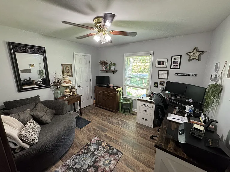 3023 Britney Dr — Photo 6