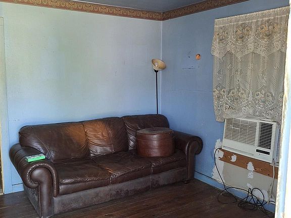 3rd image of 3106 Kay St