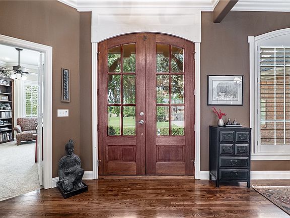 4th image of 2440 N Covington Park Blvd
