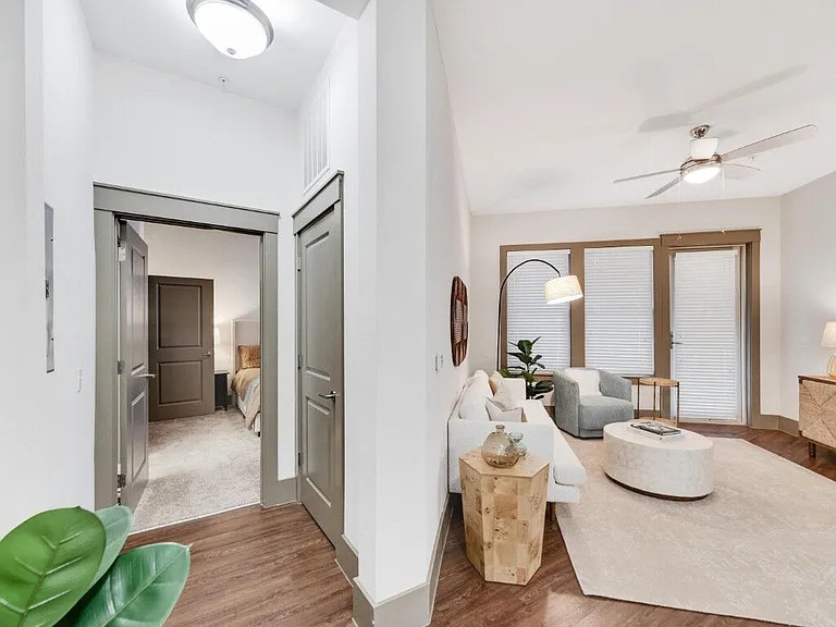 Varela Westshore Apartments — Photo 26
