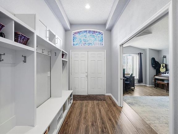 5th image of 236 SOMERSET DRIVE