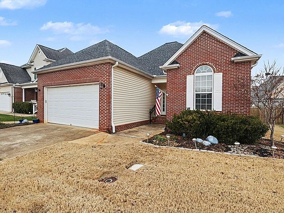 3rd image of 302 Stallion Rd