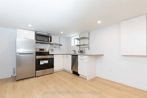 1370 Woodbine Ave #LOWER Photo 1
