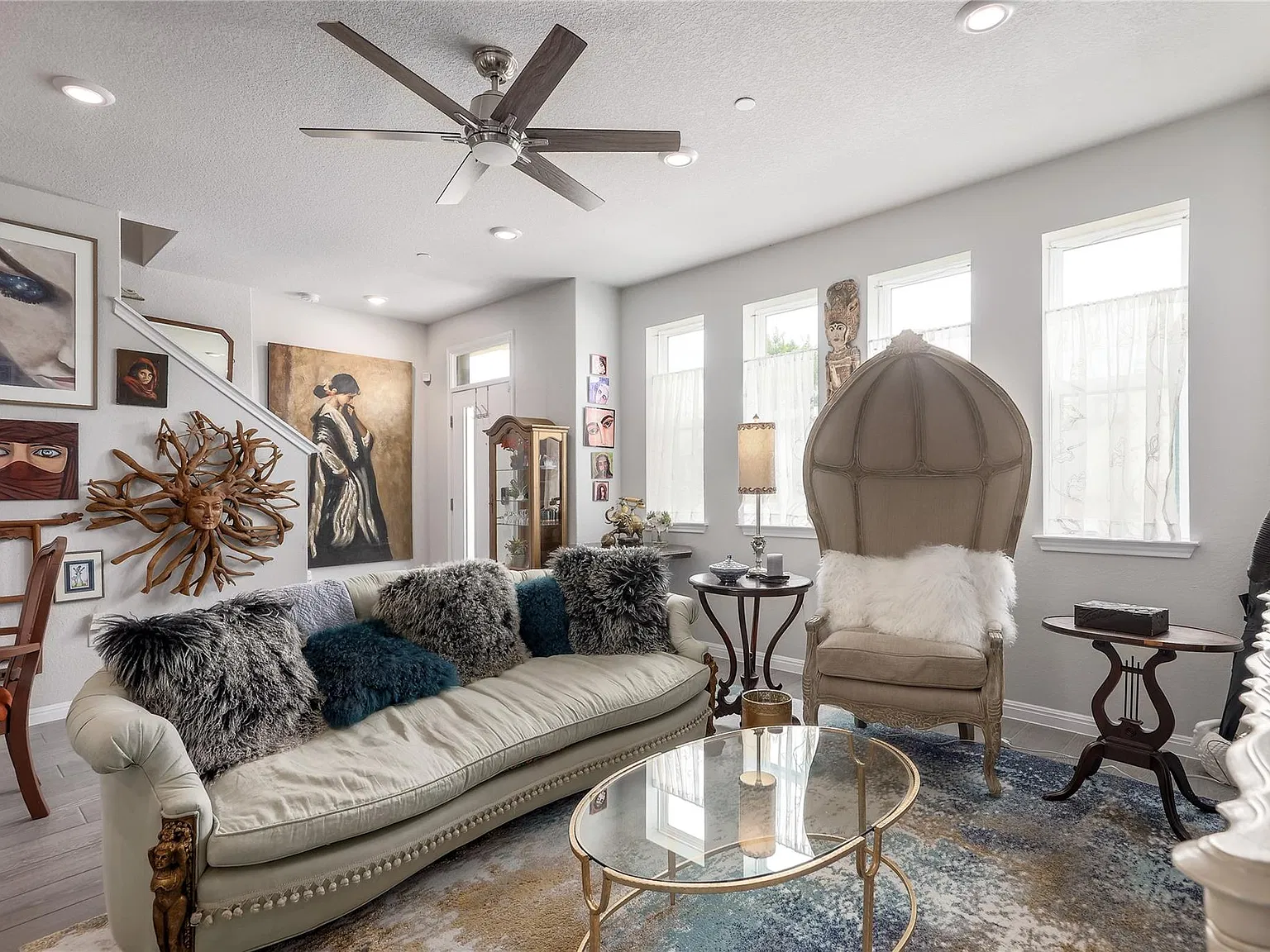 2 bed, 2.5 bath, 1340 sqft, $2,000 — Photo 3