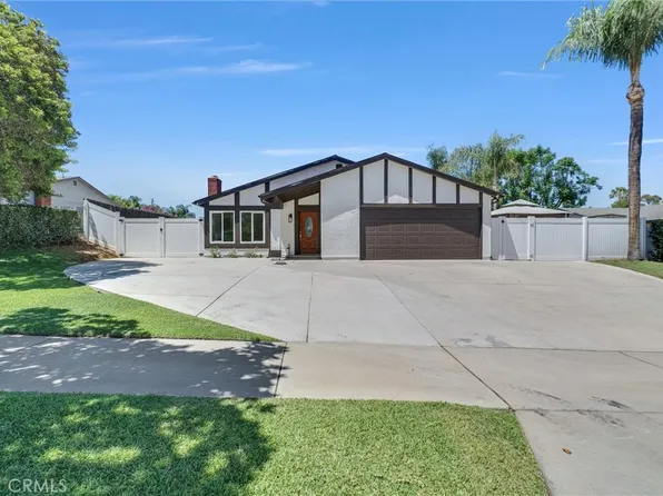 2862 Westridge Rd, Riverside, CA 92506