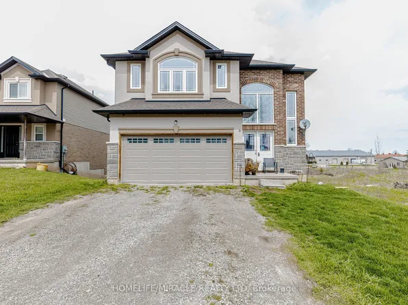 6 Hill St E, Cayuga, ON N0A 1E0