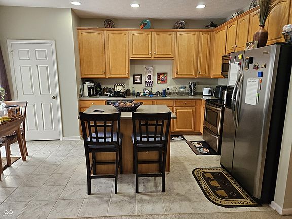 4th image of 5557 Trammel Ct