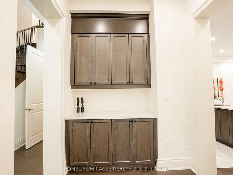 93 Bluebird Blvd — Photo 11