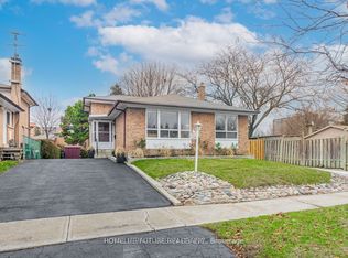 114 Marcella St #BASEMENT, Toronto, ON M1G 1L4