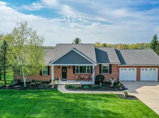 5385 Stonetrace Dr, Cincinnati, OH 45251