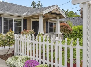 3126 SW Illinois St, Portland, OR 97239