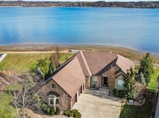 139 Heron Bay Dr, Youngstown, OH 44514