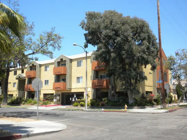 EE924F*, 800 Rose Ave APT 206, Long Beach, CA 90813