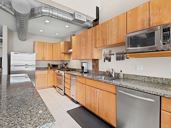 3rd image of 4 Powder Mill Sq #107