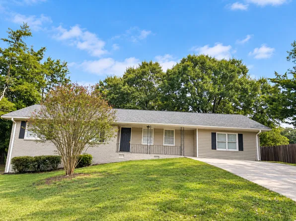 765 Colt Ln NW, Conyers, GA 30012