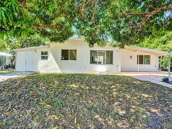 2nd image of 3400 SW 37th Street